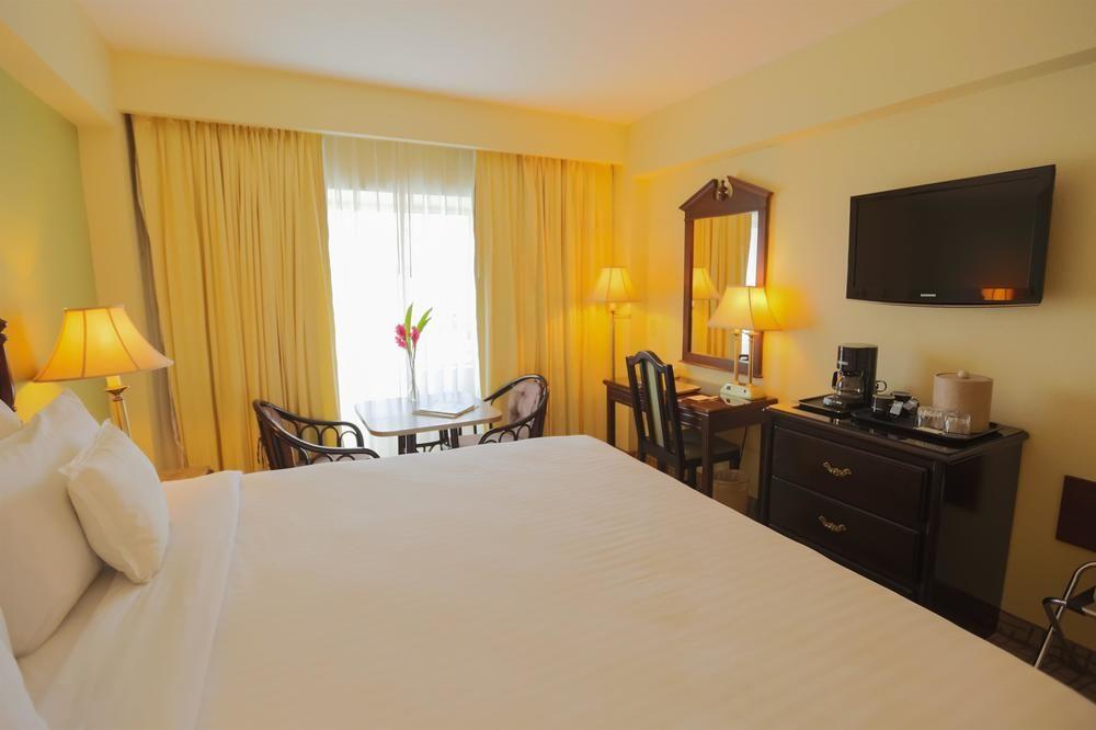 Doubletree By Hilton Managua Hotel Kültér fotó